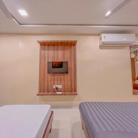 Stayguru Park View Residency Bhuj Exteriör bild