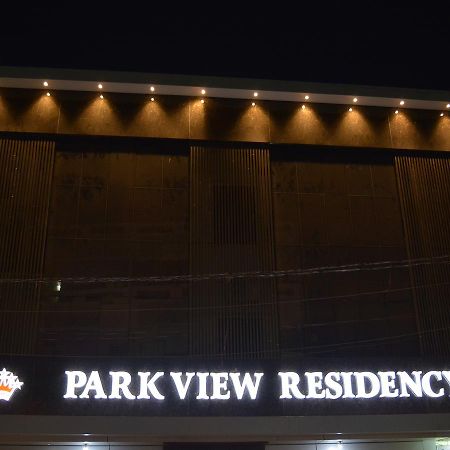 Stayguru Park View Residency Bhuj Exteriör bild