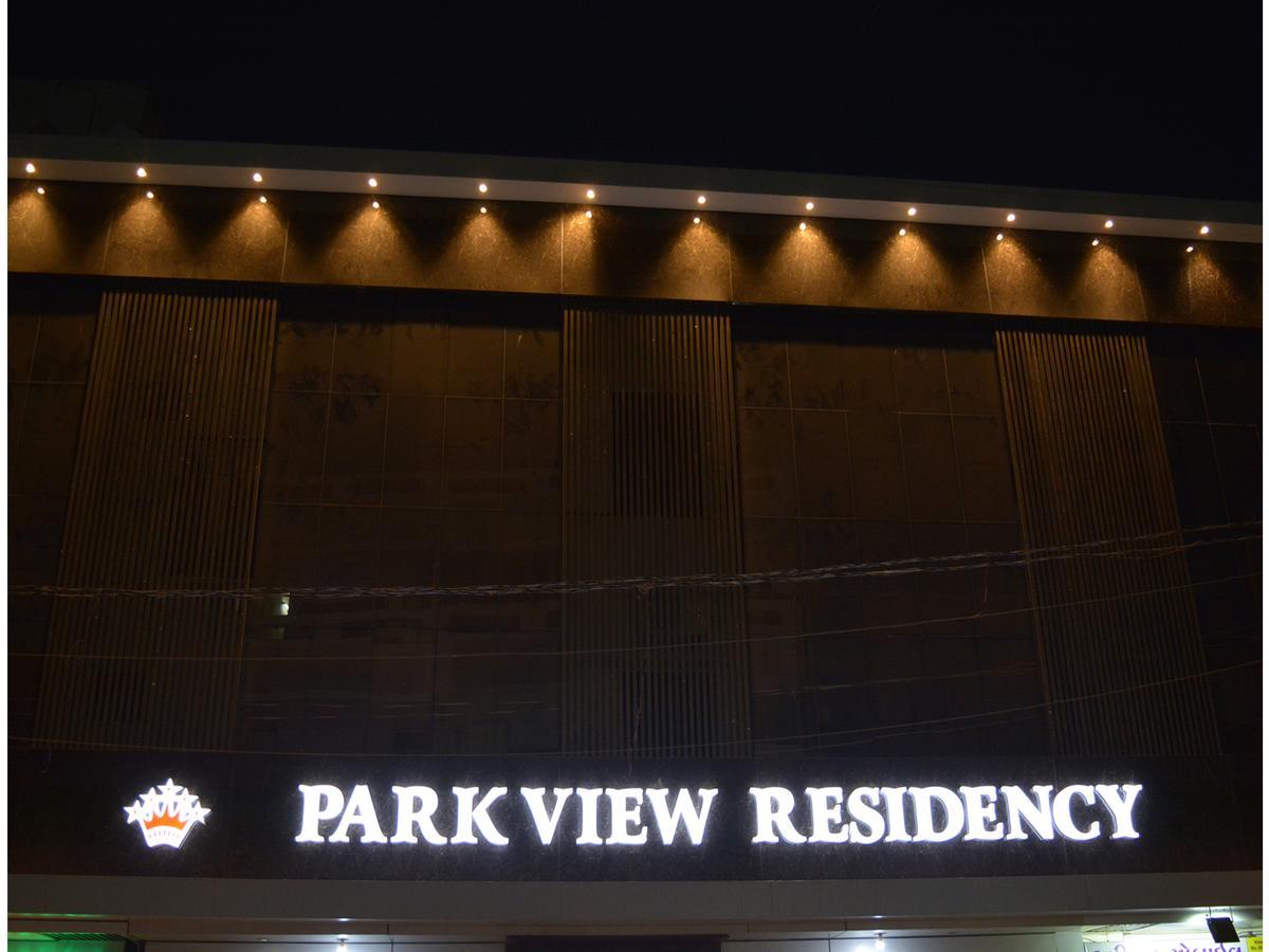 Stayguru Park View Residency Bhuj Exteriör bild